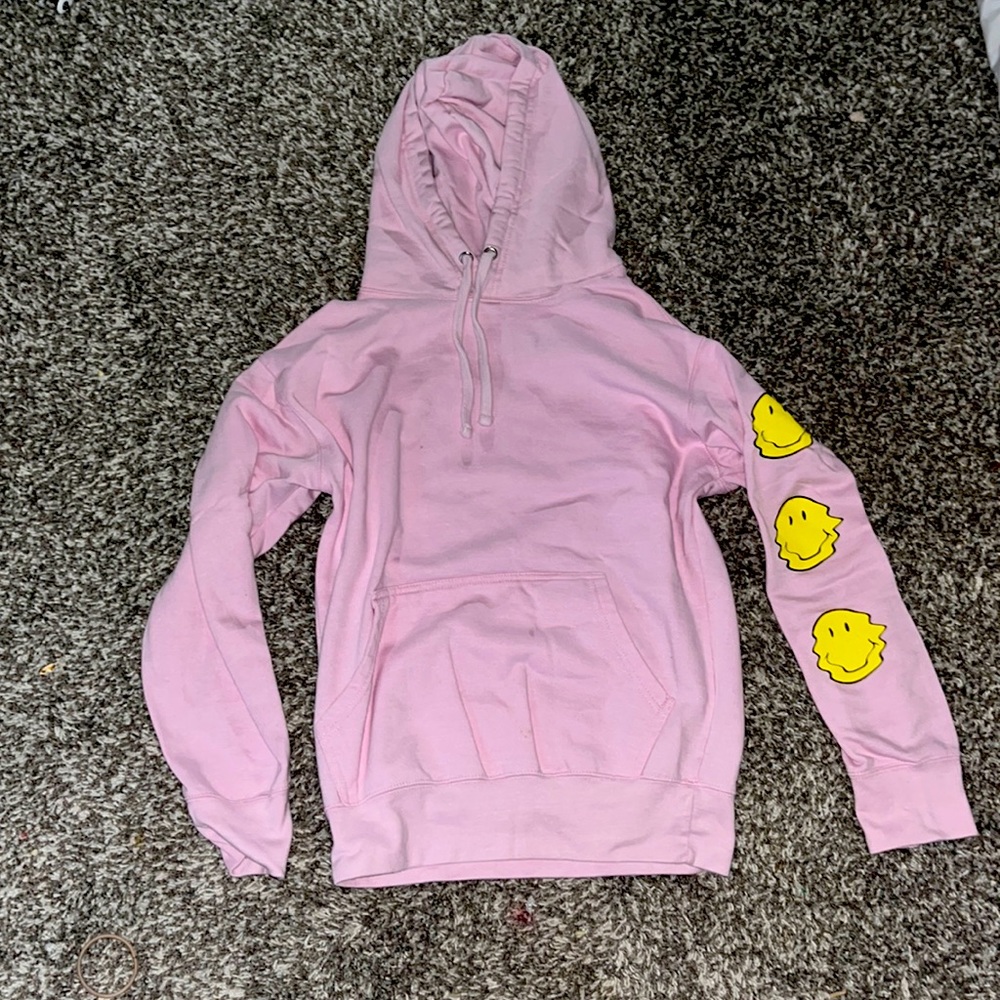 Small light pink smiley hoodie from Smiley originals